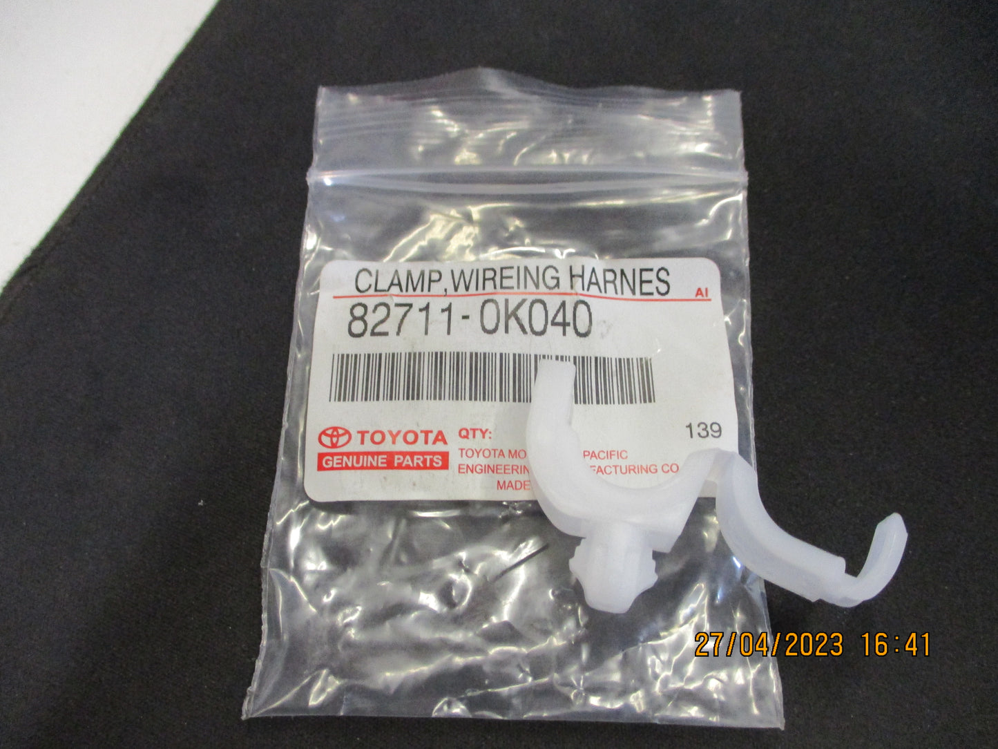 Toyota Hilux Genuine Wiring Harness Clamp New Part