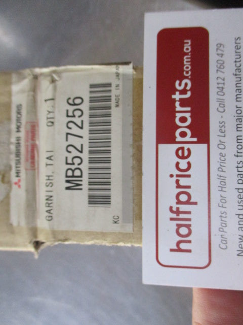 Mitsubishi L300 Express Van/Delica Genuine Tailgate Garnish Moulding New Part