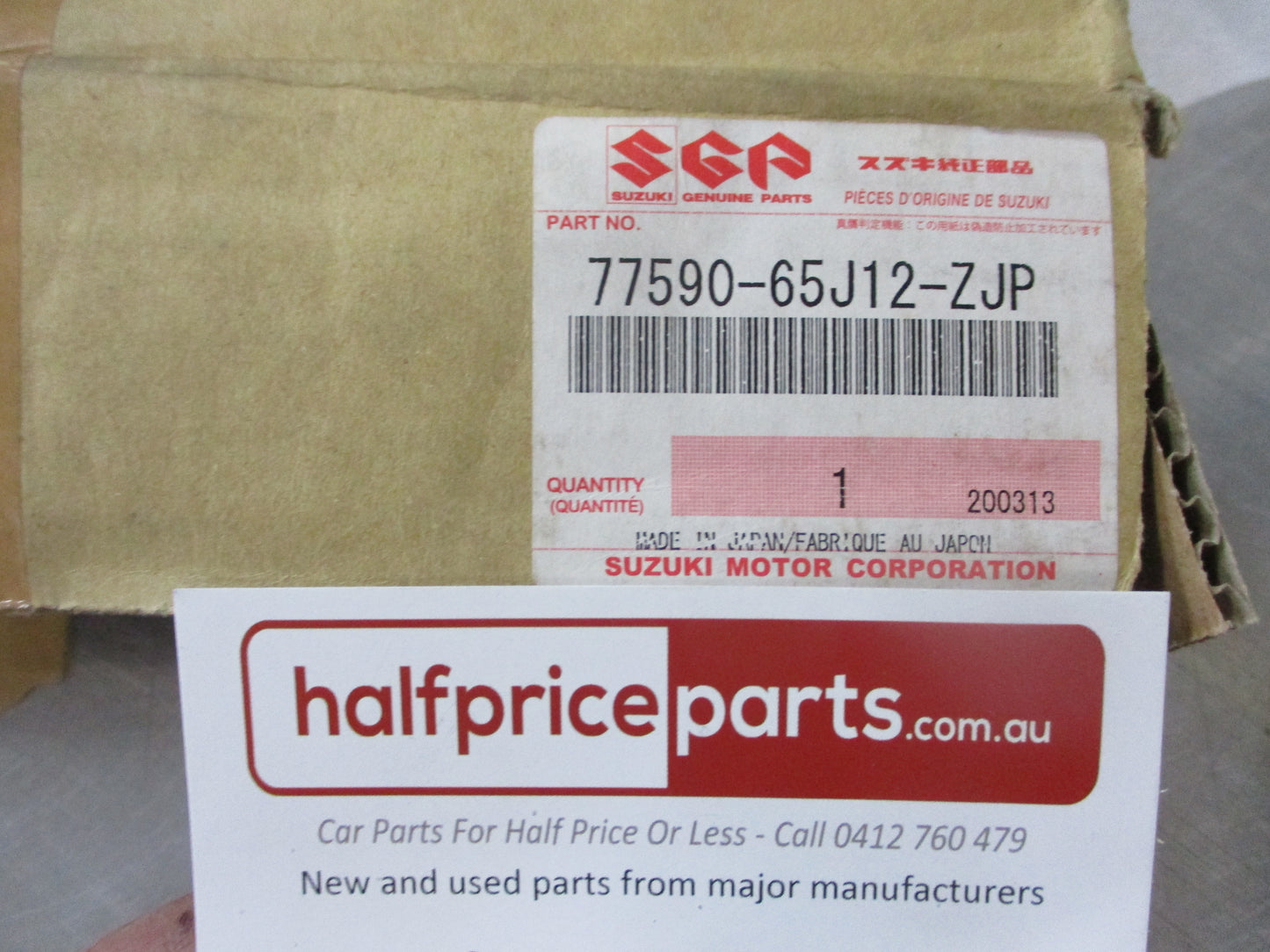 Suzuki Grand Vitara Genuine Body Side Molding Right Rear Door(Factory Blue) New Part .