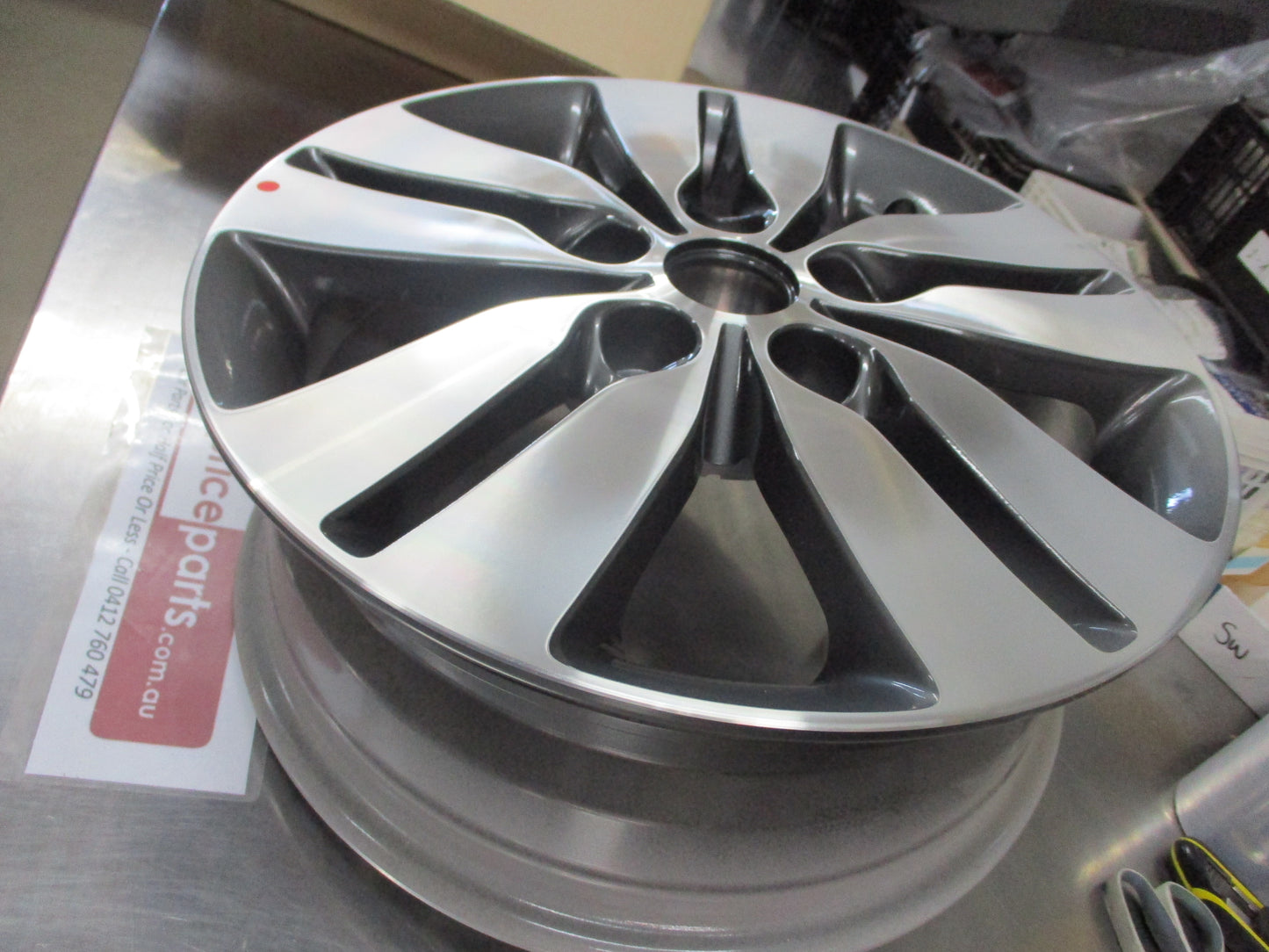 Kia Forte Genuine Alloy Wheel 16x6 Alloy Polished Chrome New Part