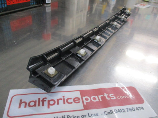 Mitsubishi Galant/Ralliart Genuine Rear Bumper Centre Face Support Bracket New Part