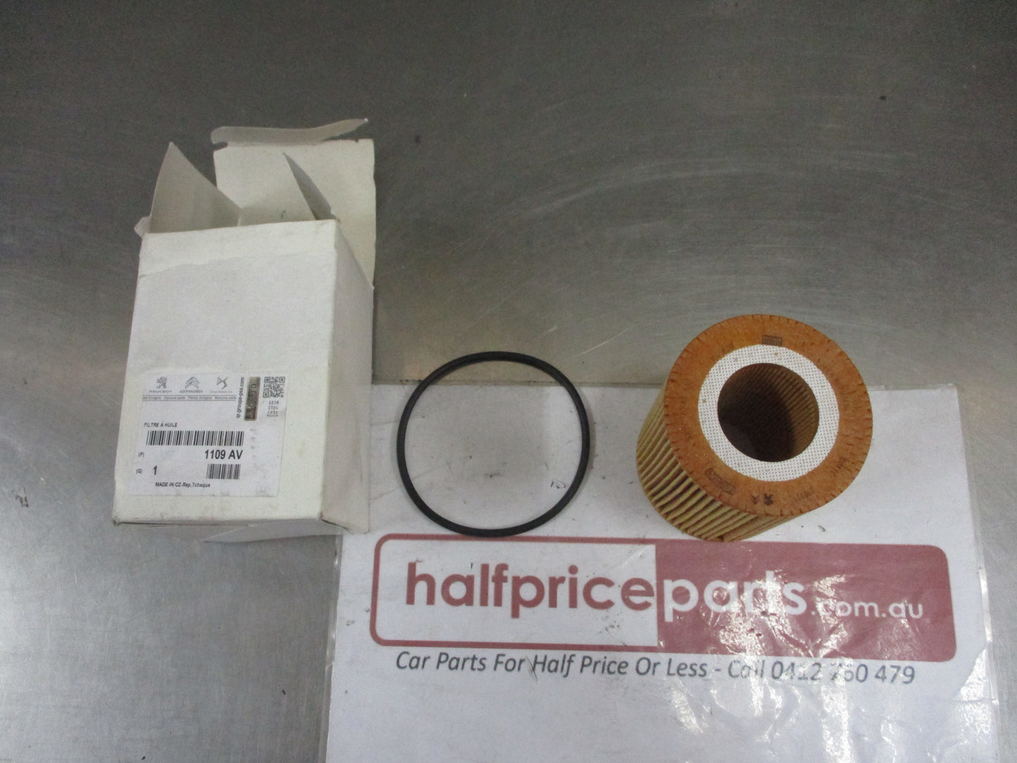 Jaguar/Landrover/Peugeot/Citroen Genuine Engine Oil Filter Element New Part