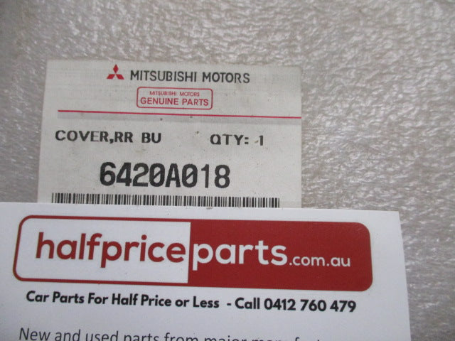 Mitsubishi Triton Genuine Rear Bumper Centre Step Cover Tread New Part