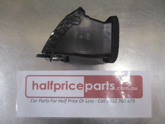 Holden VF Commodore/Caprice/WN Genuine RHS Centre Aircon Outlet New Part