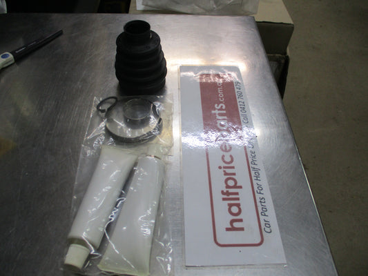Holden Commodore/Calais/Monaro VZ Genuine CV Boot Kit, Rear Drive Shaft New Part