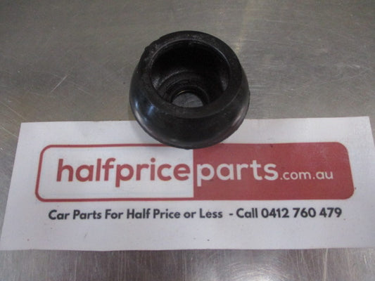 Mitsubishi Triton Genuine Front Suspension Upper Arm Ball Joint Cover New Part