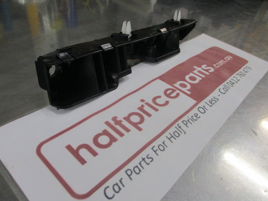 Hyundai Sonata Genuine Left Hand Front Side Bumper Retainer New Part