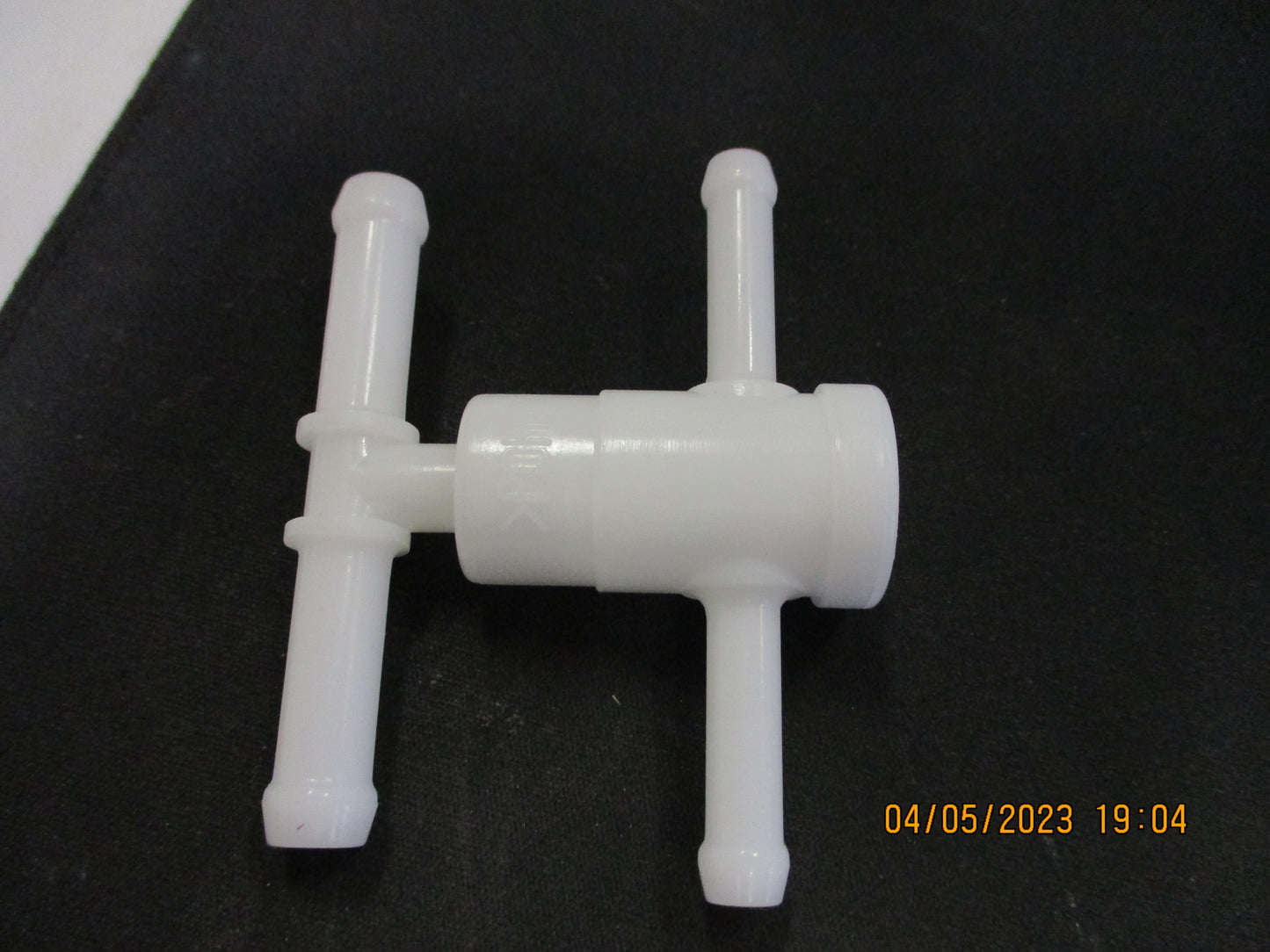 Isuzu D-Max/Holden Rodeo RA-RC Genuine One Way Fuel Valve New Part