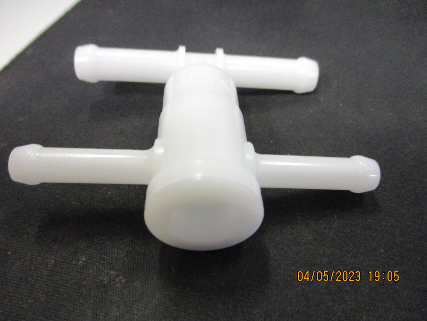 Isuzu D-Max/Holden Rodeo RA-RC Genuine One Way Fuel Valve New Part