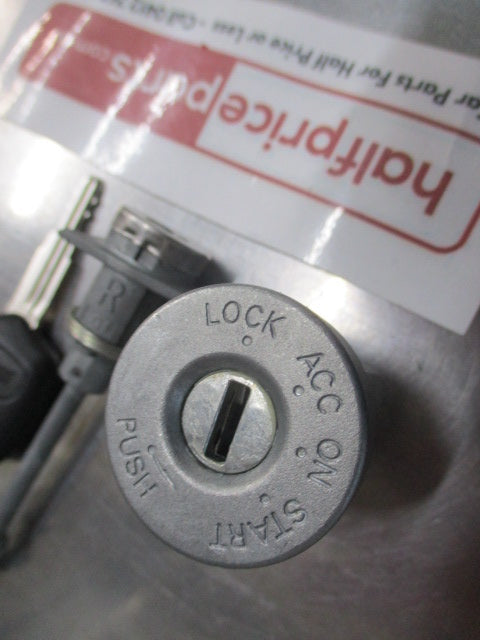 Mitsubishi ASX Genuine Cylinder And 2 Keys And Door Lock Kit New Part