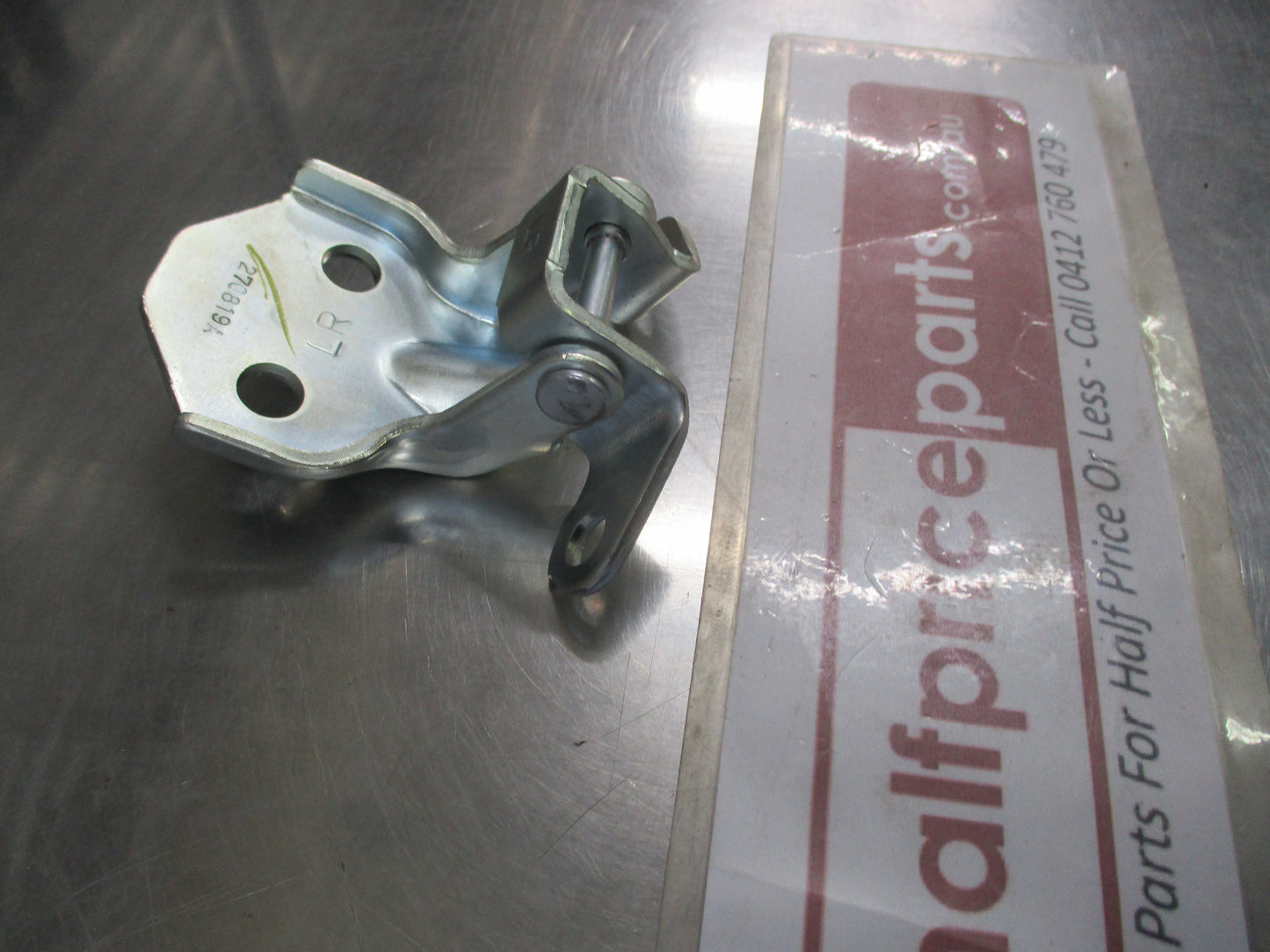 Holden/Isuzu Rodeo Genuine Front Right Hand (Drivers) Lower Door Hinge New Part
