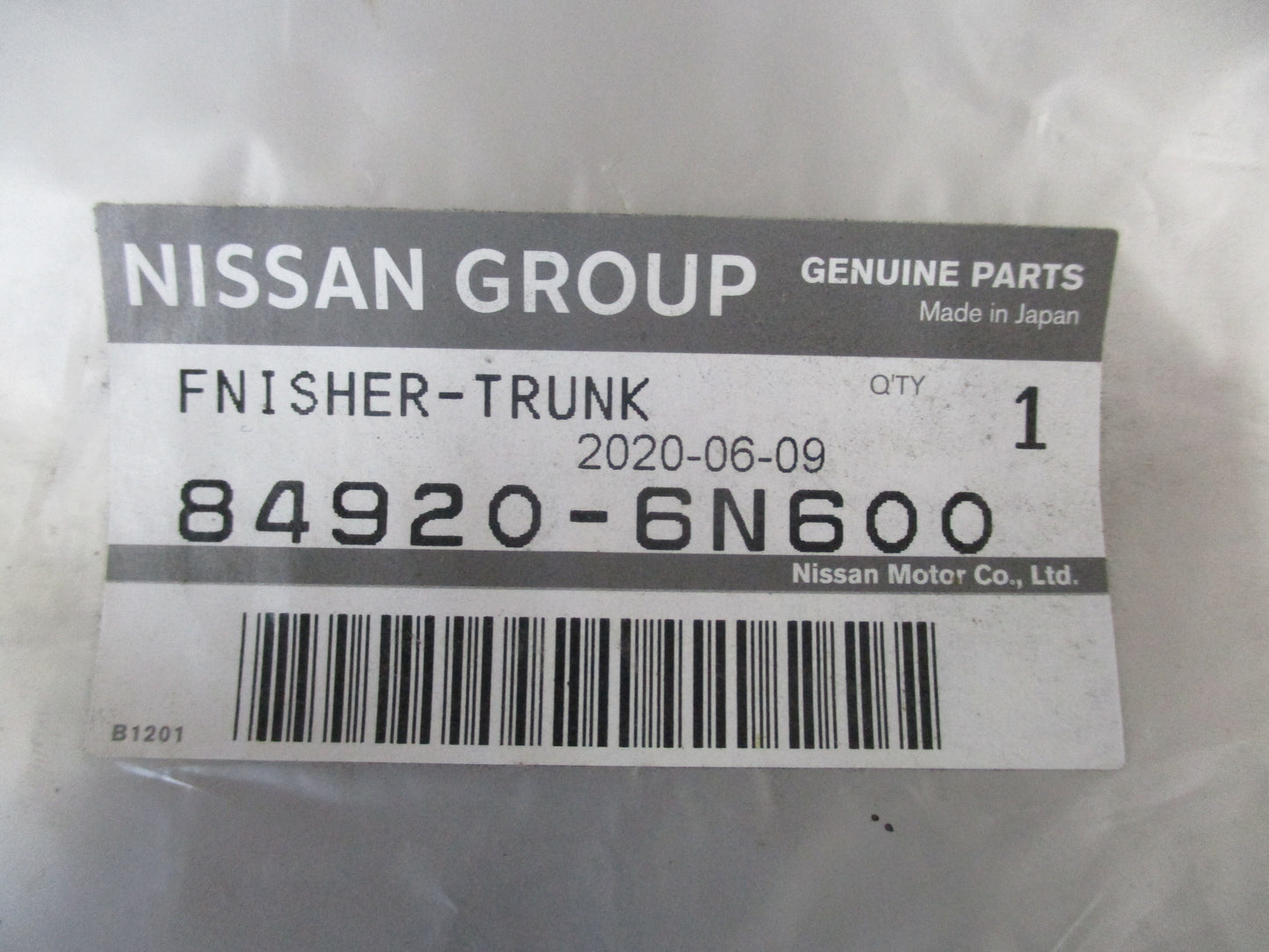 Nissan N16 Pulsar Sedan Genuine Boot Finisher New