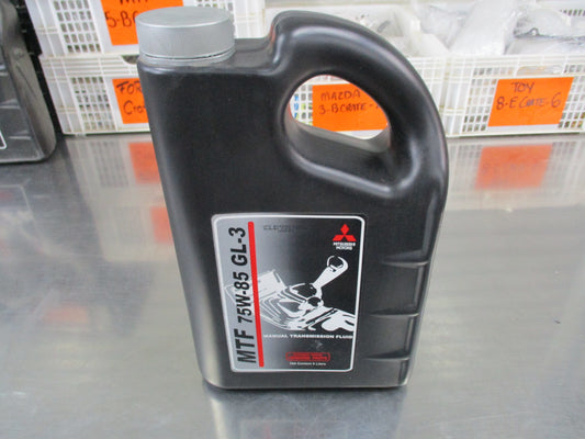 MItsubishi Genuine 5L Manual Transmission Fluid 75W-85 GL-3 New