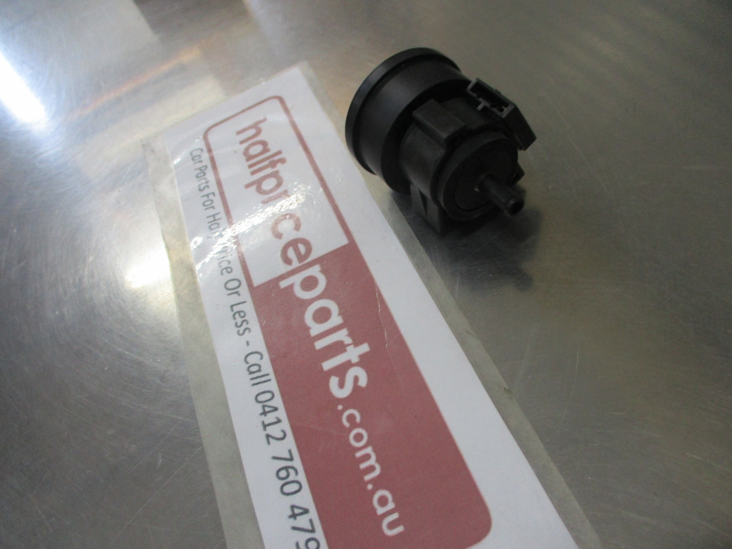Mitsubishi Galant/Eclipse Genuine Vacuum Emission Chamber New Part