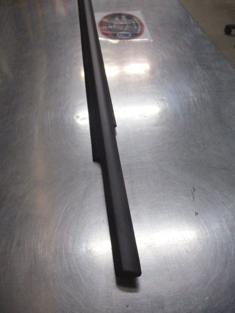 Mitsubishi Outlander Genuine Right Hand Rear Door Belt Moulding New Part