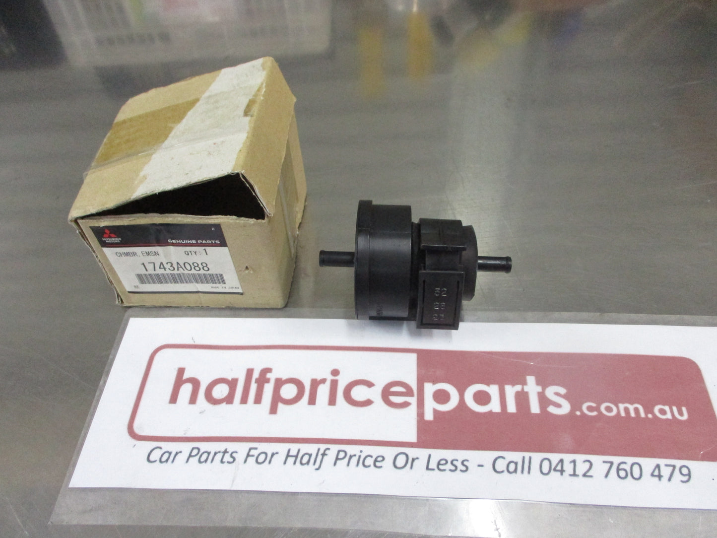 Mitsubishi Galant/Eclipse Genuine Vacuum Emission Chamber New Part