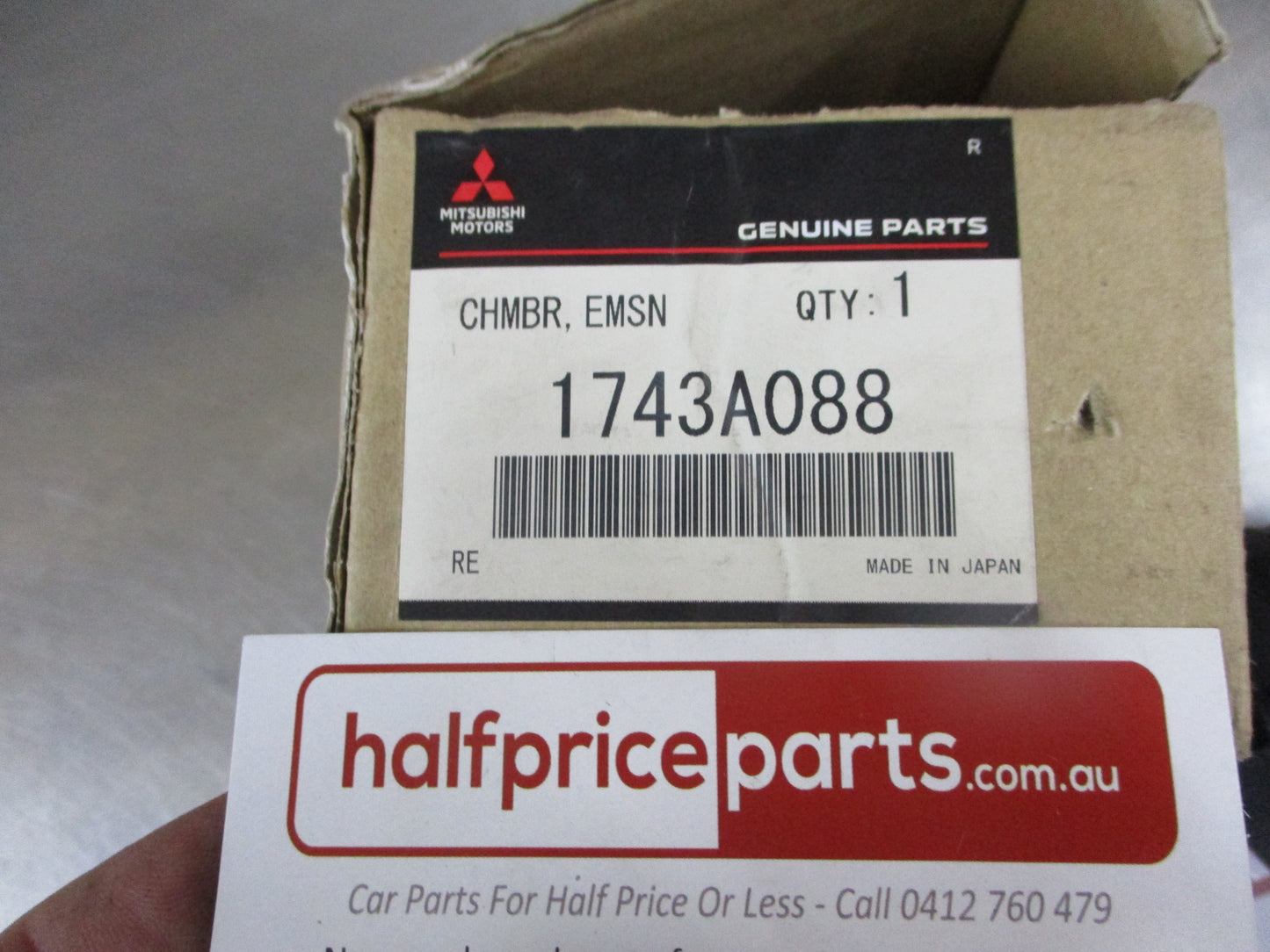 Mitsubishi Galant/Eclipse Genuine Vacuum Emission Chamber New Part