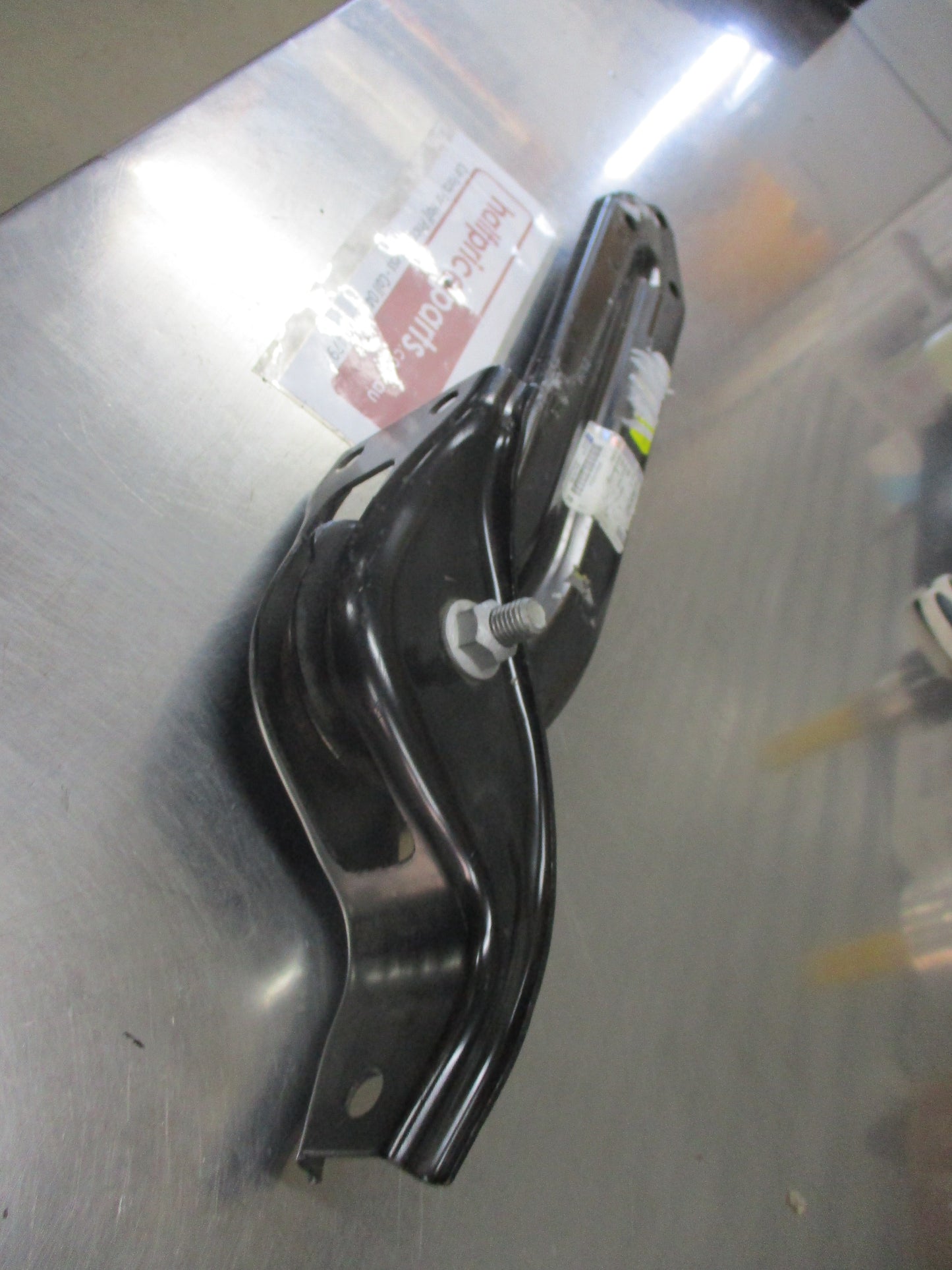 Holden Captiva Genuine Rear Left Trailing Rod New Part