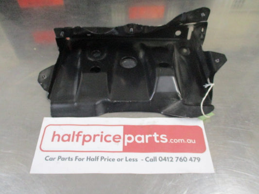 Mitsubishi Triton/Challenger/Pajero Sport Genuine Battery Tray Bracket New Part