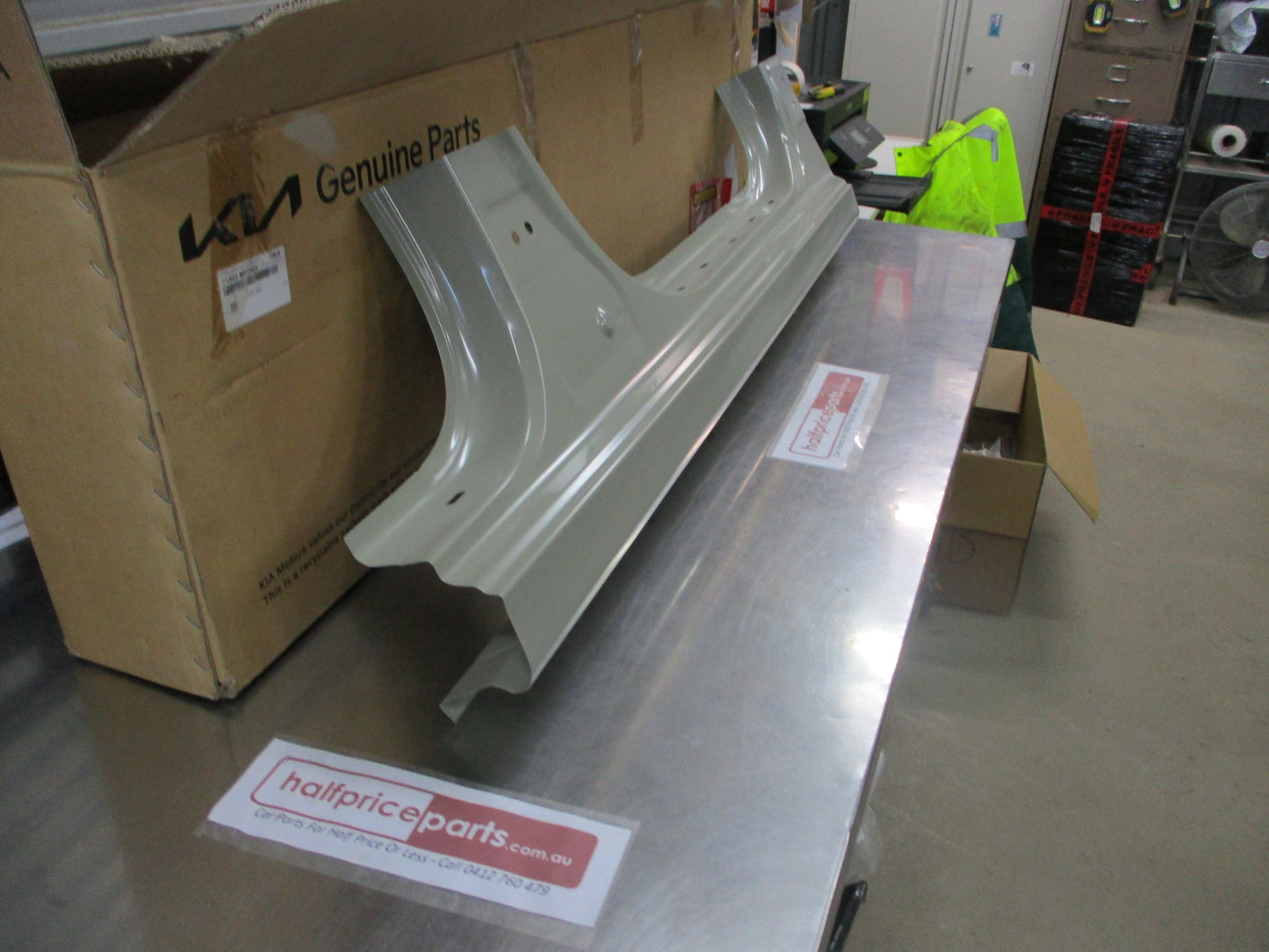 Kia Cerato Genuine Right Hand Out Side Sill Panel New Part