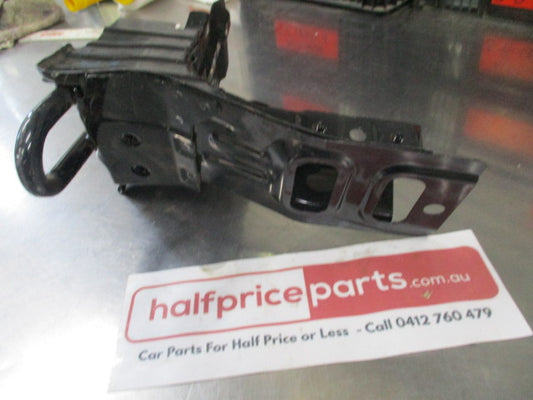 Mitsubishi Outlander Genuine Right Hand Lower Tie Extension Headlight Support Panel New Part