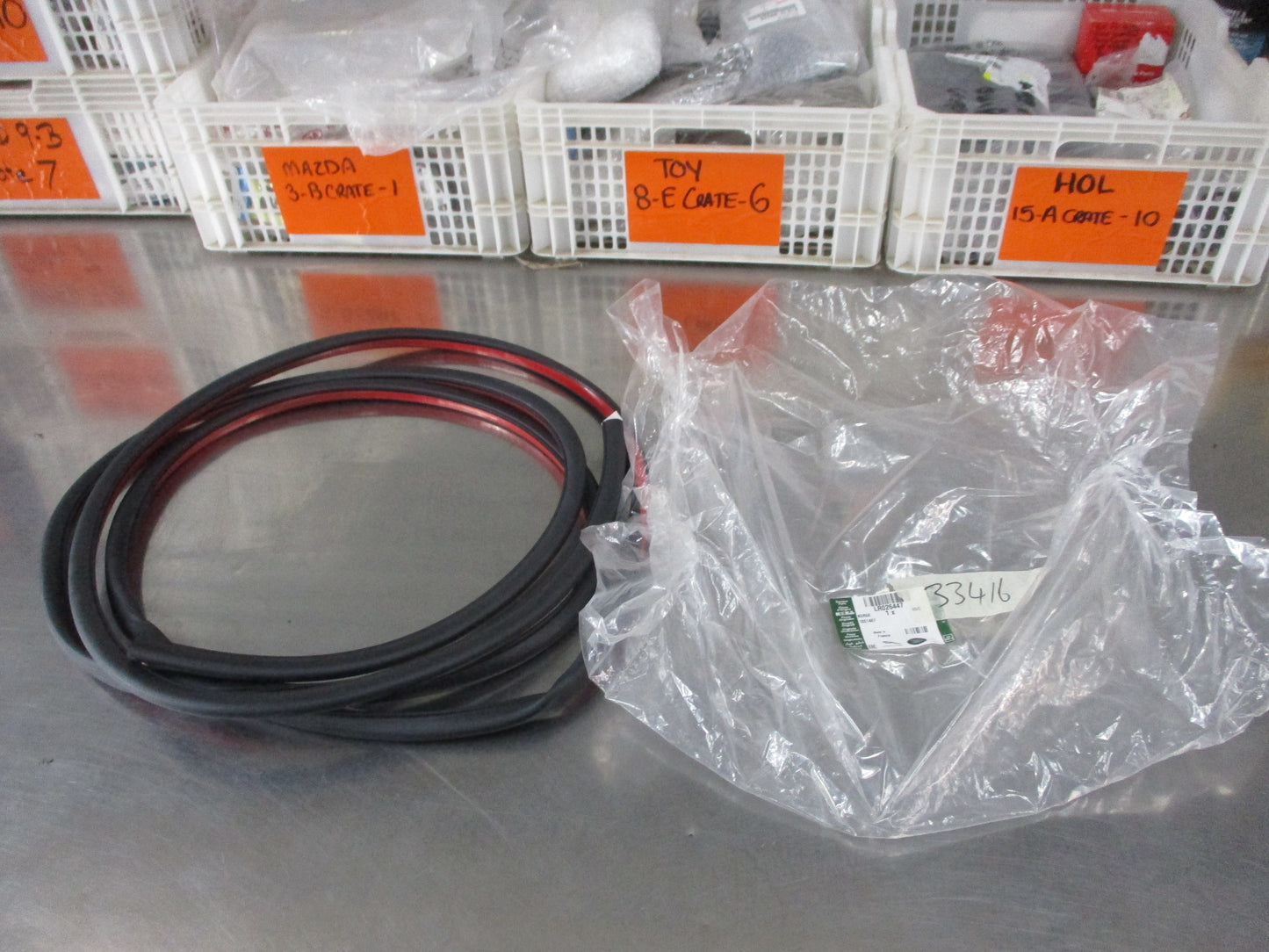 Land Rover Range Rover Evoque Genuine Front Drivers Door Rubber Seal New Part