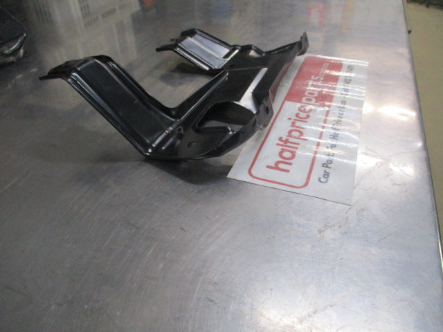 Mitsubishi Pajero Genuine Left Hand Front Bumper Lower Bracket New Part