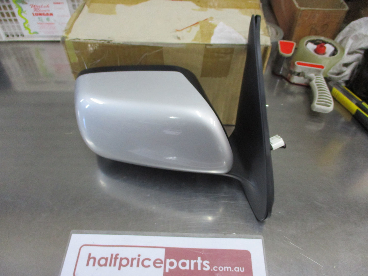 Suzuki Grand Vitara Genuine Drivers Outer Electric Mirror Assebmly With (Factroy Silver Mirror Scalp) New Part .