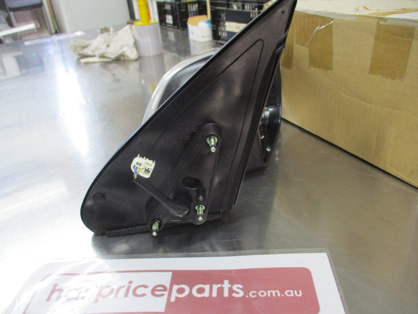 Suzuki Grand Vitara Genuine Drivers Outer Electric Mirror Assebmly With (Factroy Silver Mirror Scalp) New Part .