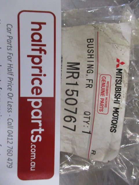 Mitsubishi Pajero Genuine Front Sway Bar (Stabilizer) Bush New Part