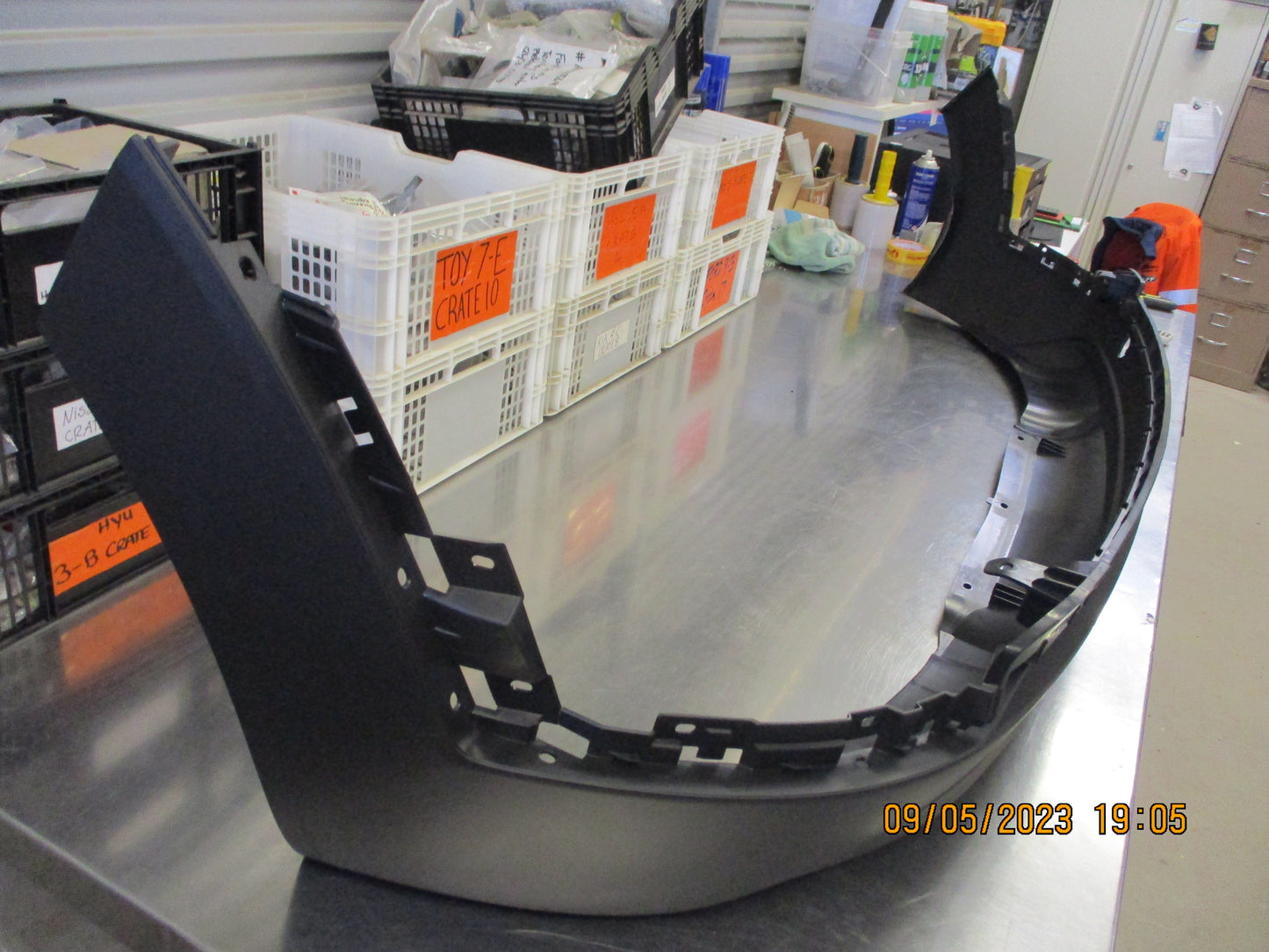 Hyundai Tucson Genuine Rear Lower Bumper Bar Cover New Part
