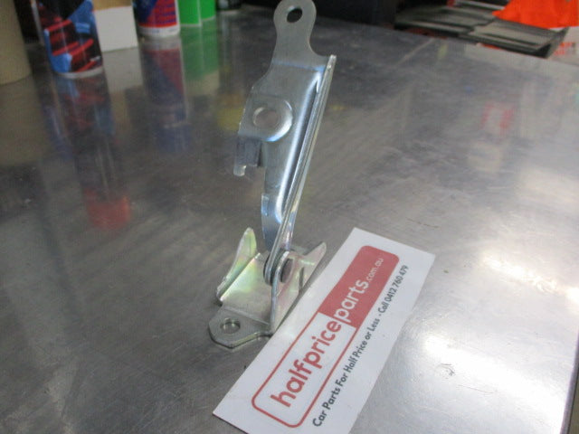 Mitsubishi Pajero Genuine Right Hand Bonnet Hinge New Part