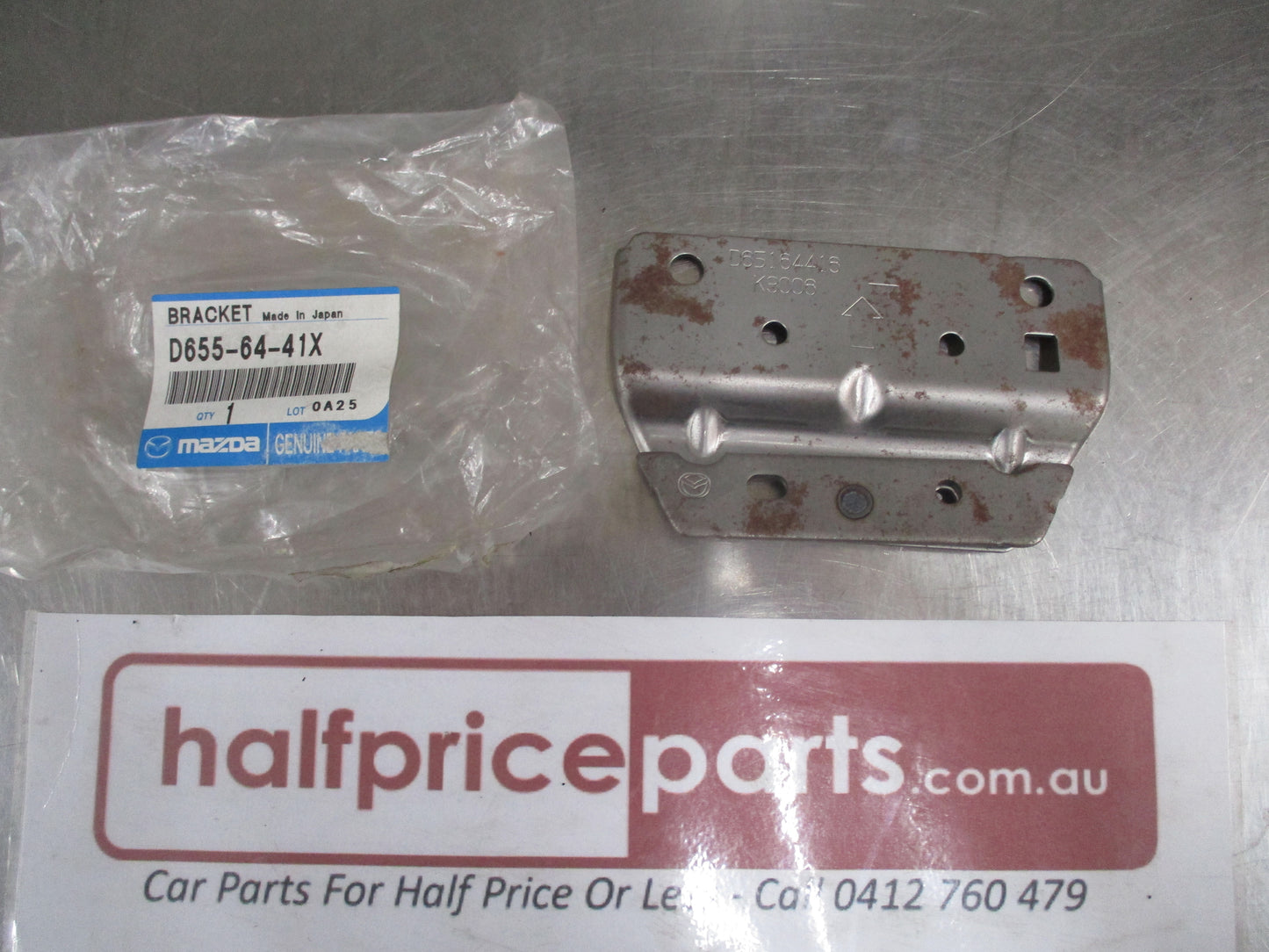 Mazda 2 Genuine Rear Console Bracket New Part