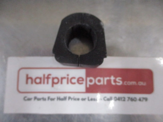 Mitsubishi Pajero Genuine Rear Sway Bar Bush New Part