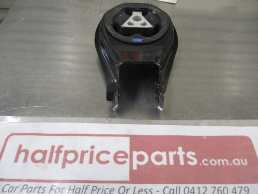 Mazda 3 Genuine Rear No.1 (Upper) Rubber Engine Mount New Part