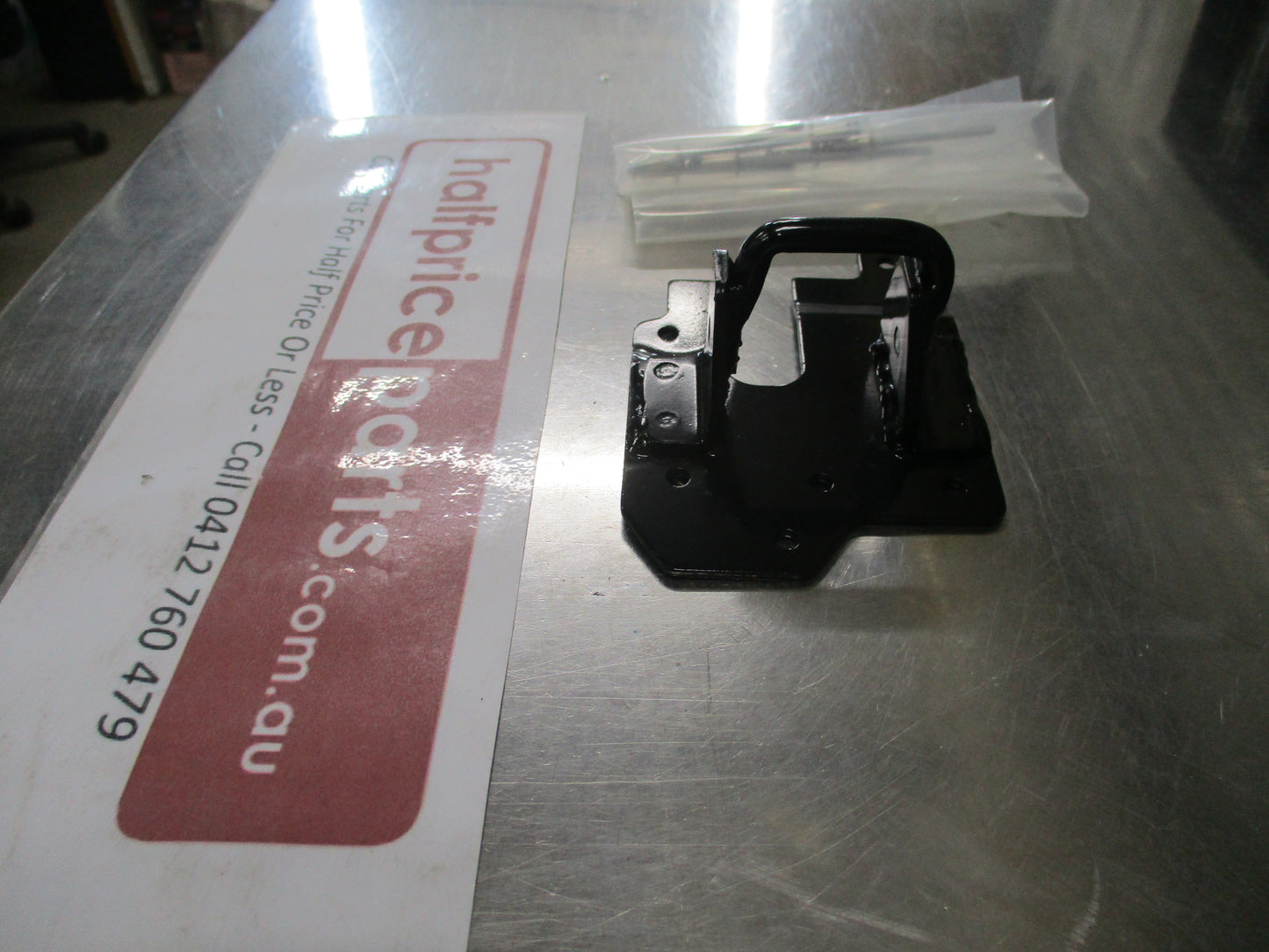 Ford Ranger/Mazda BT-50 Genuine Bonnet Striker Kit New Part