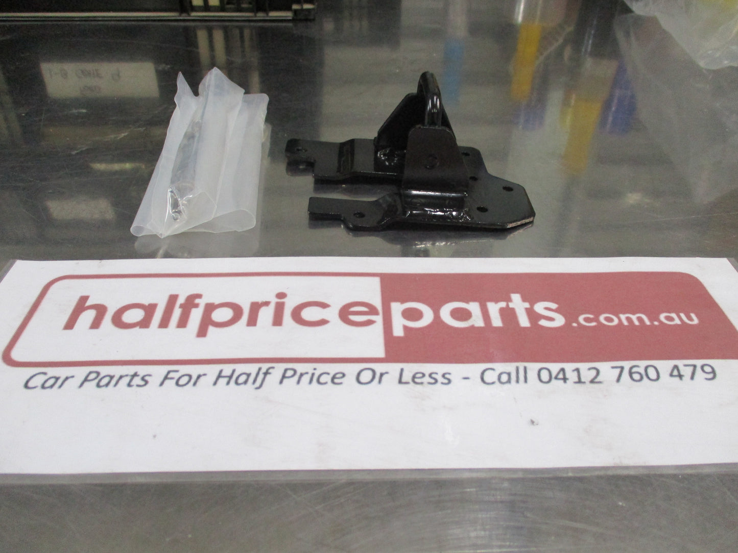 Ford Ranger/Mazda BT-50 Genuine Bonnet Striker Kit New Part