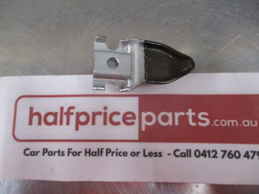 Mitsubishi Galant/Pajero Genuine Upper Bracket Grip Handle New Part