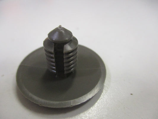 Nissan Y61 Patrol Genuine Trim Clip New Part