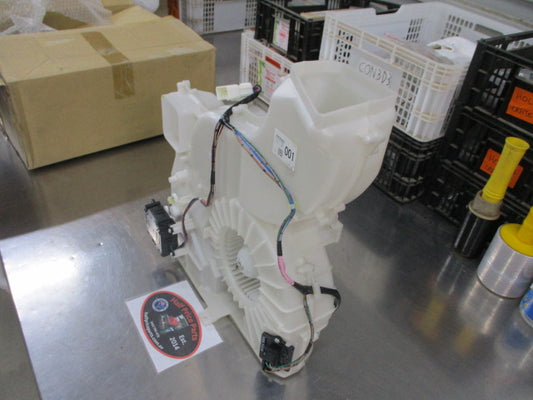Mitsubishi Pajero Genuine Rear Heater Blower Assembly New Part