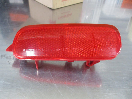 Honda CRV Genuine Passenger Side Rear Bumper Reflector New