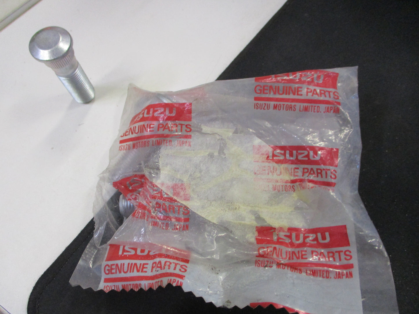 Isuzu NKR 85 Truck Genuine Front Wheel Stud New Part