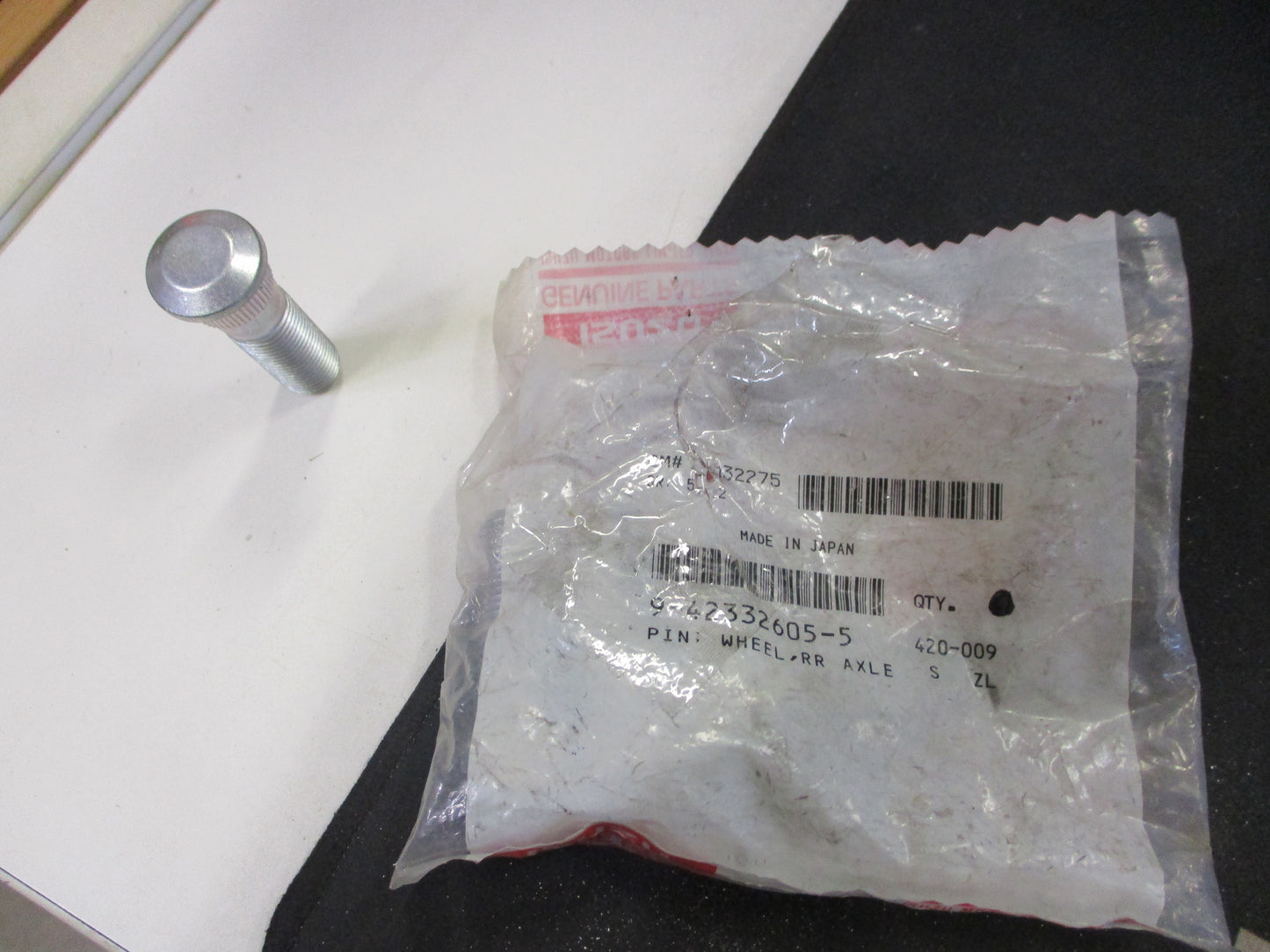 Isuzu NKR 85 Truck Genuine Front Wheel Stud New Part
