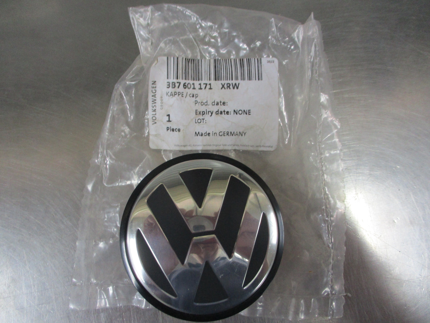VW Genuine Alloy Wheel Center Cap New Part