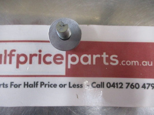 Mitsubishi ML Triton Genuine Side Step Bolt-Washer 8x20mm New Part