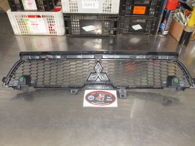 Mitsubishi Outlander Genuine Upper Front Grille Assembly With Emblem New Part