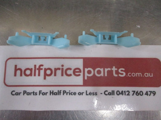 Mitsubishi Mirage Genuine Roof Moulding Clips (Pack Of 2) New Part