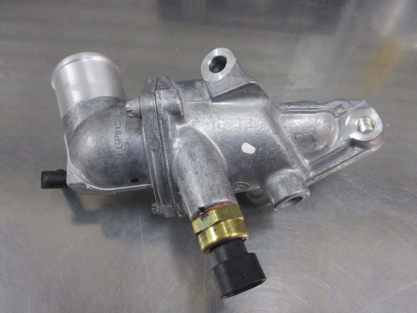 Holden Astra-Vectra-Zafira Genuine Thermostat Housing Assembly New Part