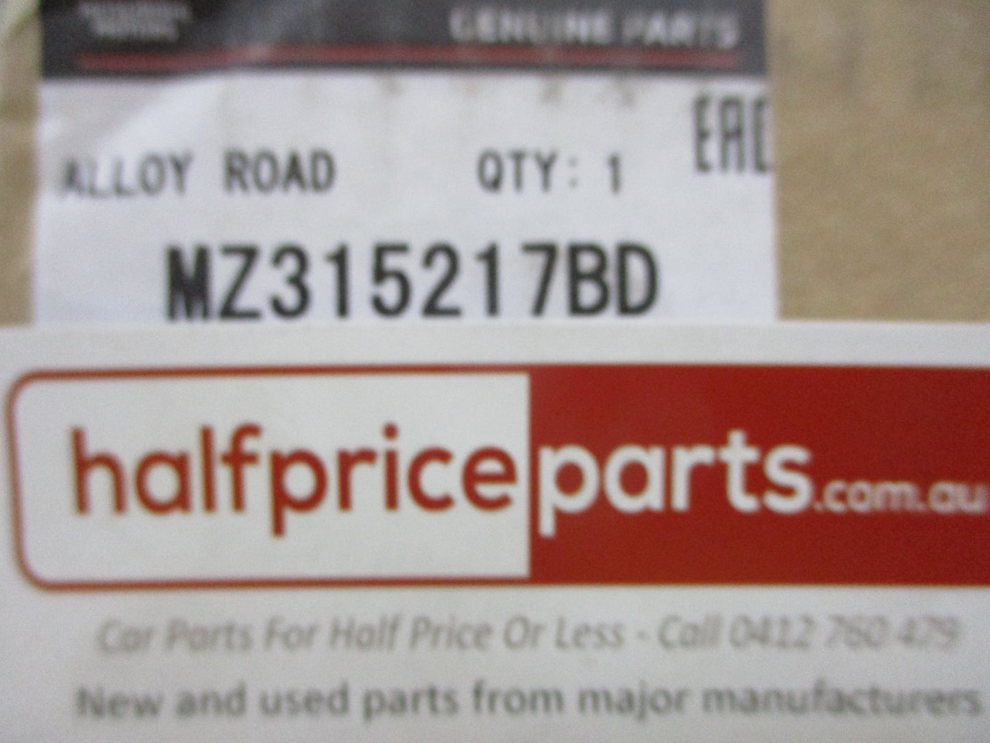 Mitsubishi Outlander Genuine 18x71/2- 1 X Alloy Wheel With Center Cap New Part