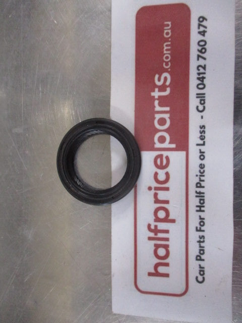 Mitsubishi Magna/Pajero/3000GT Genuine Engine Camshaft Oil Seal New Part